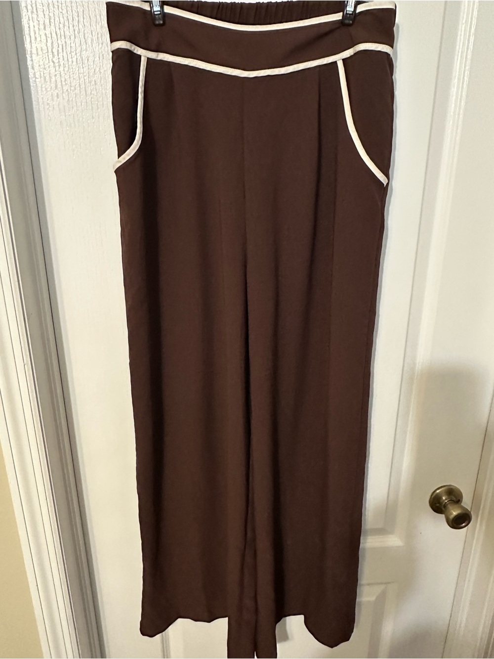 Sienna Sky Brown Wide Leg Pants Cream Contrast Piping L